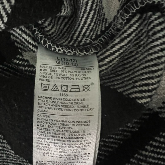 Girls Old Navy black and white shacket - Picture 4 of 4